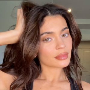 Kylie's Bronzy Glam Look Bundle