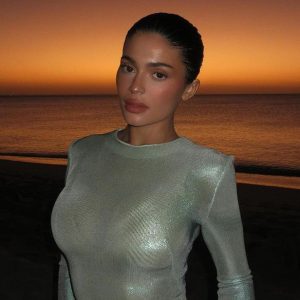 Kylie's Vacay Look