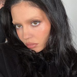 Kylie's Vanity Fair Look Bundle